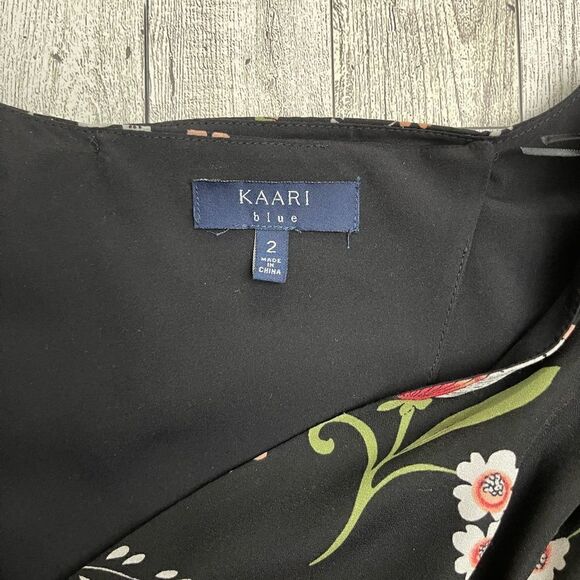 Kaari Blue Floral Shorts Romper Size 2 - Picture 3 of 7